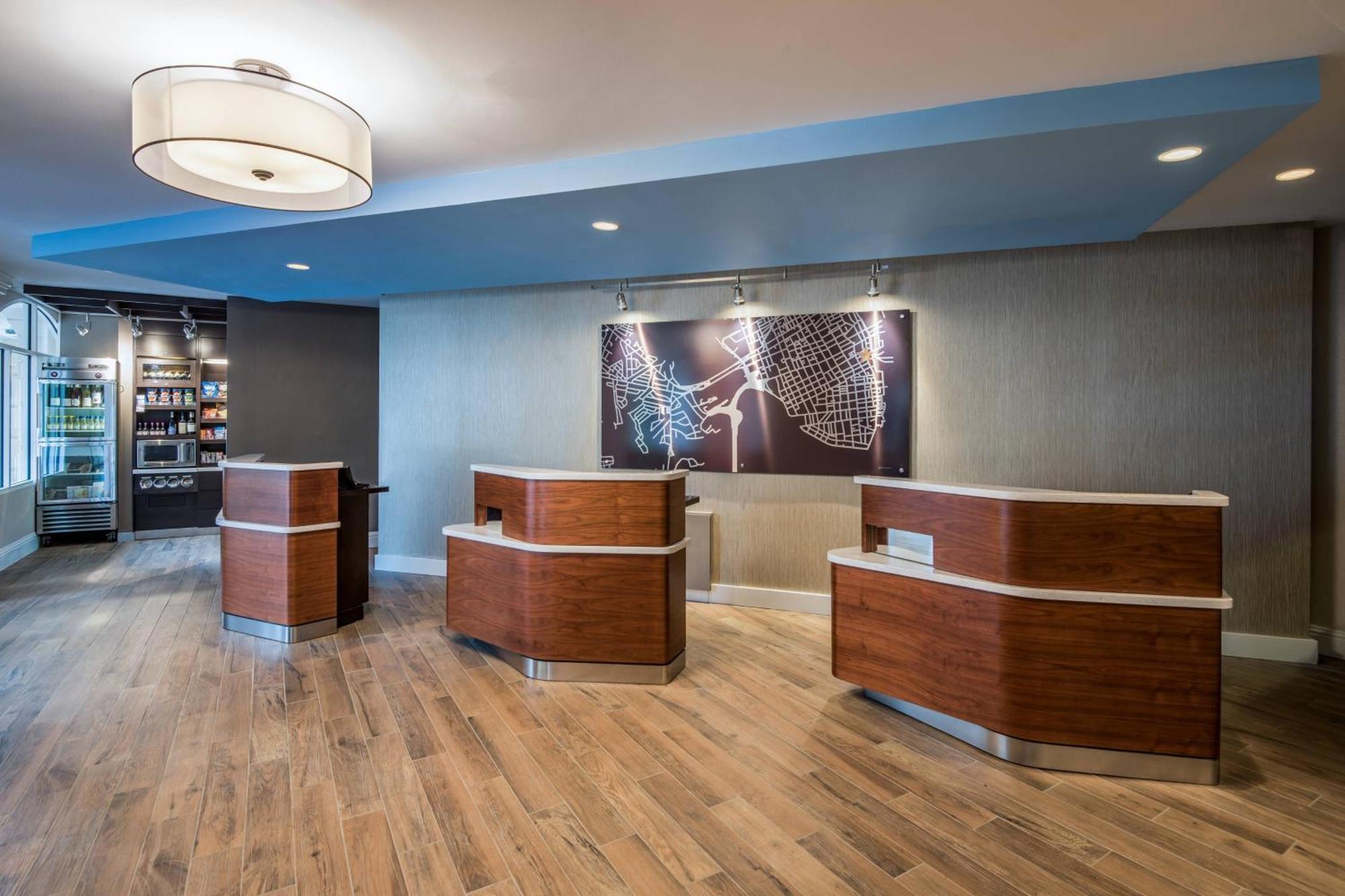 Courtyard By Marriott Charleston Historic District Exterior foto