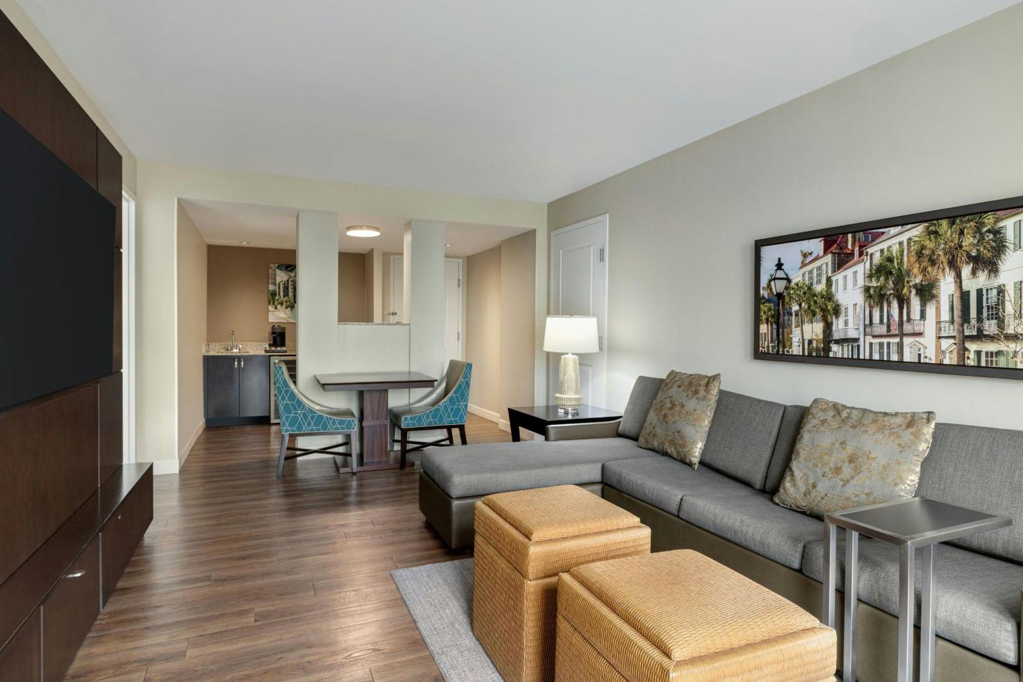 Courtyard By Marriott Charleston Historic District Exterior foto