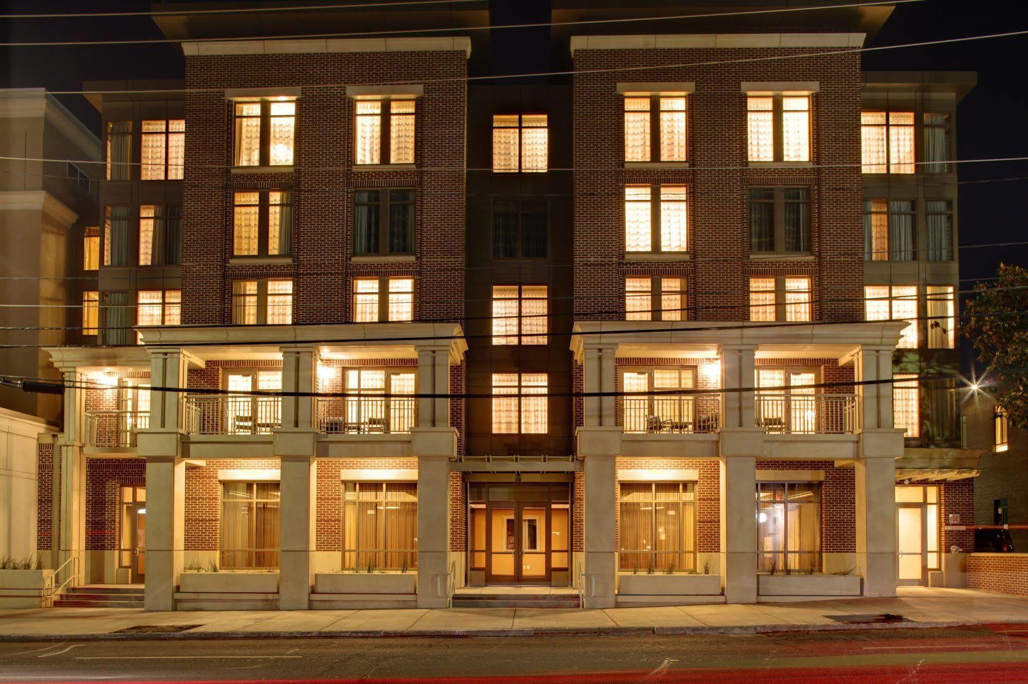 Courtyard By Marriott Charleston Historic District Exterior foto